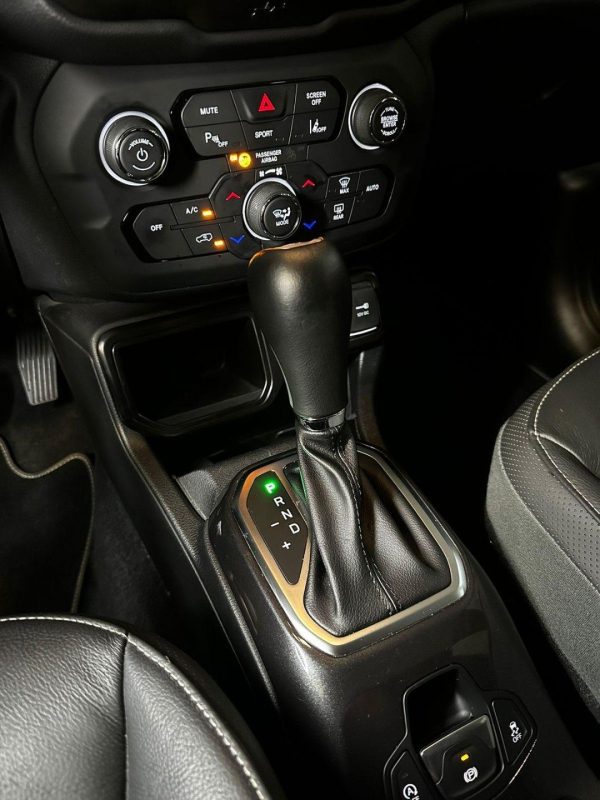 Jeep - Renegade LGTD T270 - Image 17