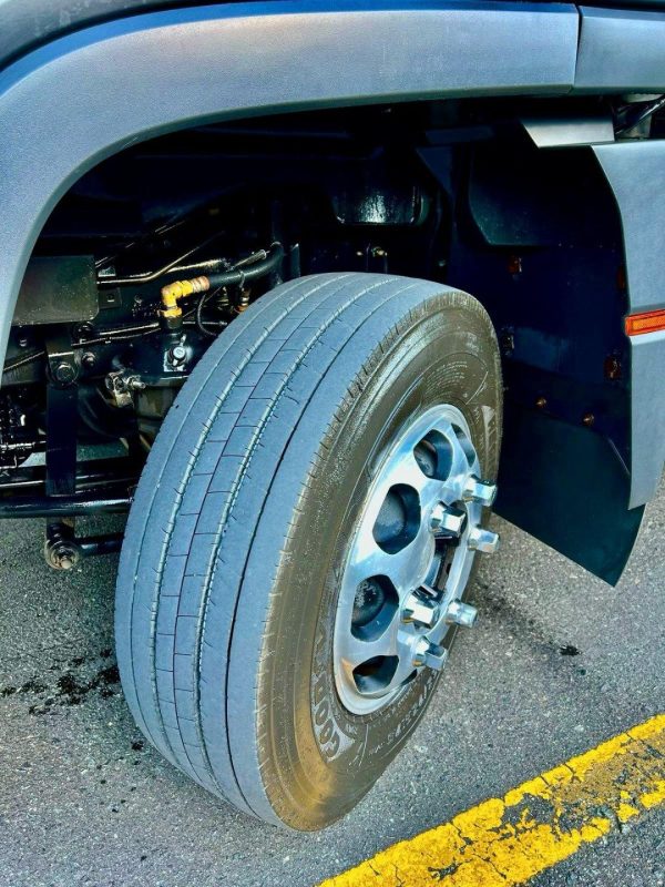 Volkswagen - 11-180 DRC 4X2 Plataforma Basculante Sider Premium - Image 21
