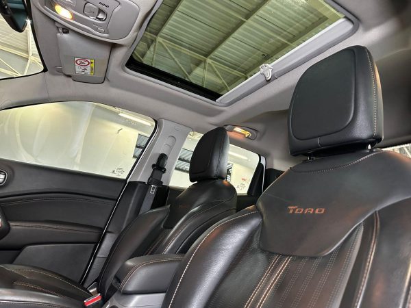 Fiat - Toro VOLCANO 2.4 AT COM TETO SOLAR - Image 17