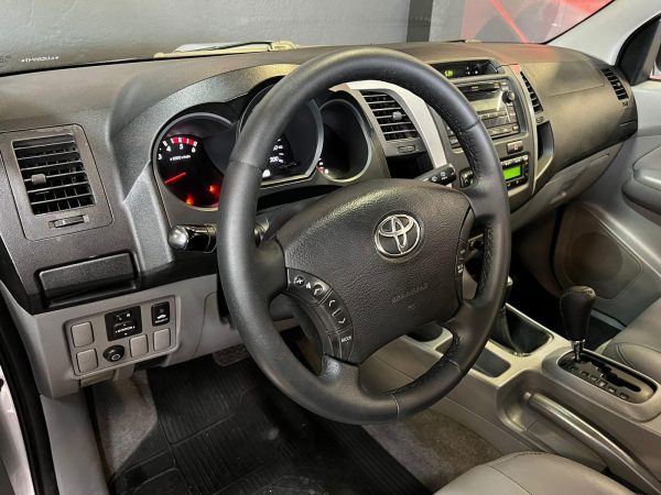 Toyota - Hilux SRV 4X4 CD - Image 18