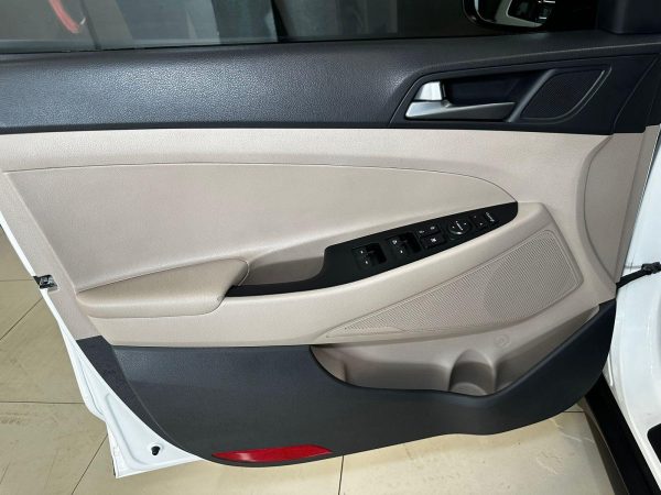 Hyundai - Tucson TURBO GLS - Image 18