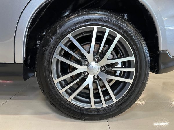Mitsubishi - Outlander MC/ SPT GLS2WD - Image 20