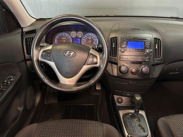 Hyundai - I30 2.0 AUTOMATICO - Image 12