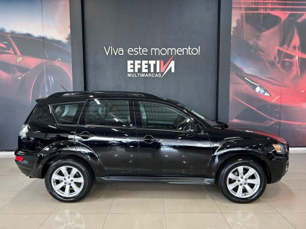 Mitsubishi - Outlander GT 3.0 V6 4X4 - Image 7