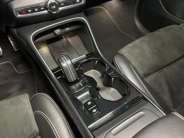 Volvo - XC40 2.0 T5 R-DESIGN - Image 15