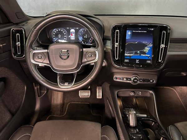 Volvo - XC40 2.0 T5 R-DESIGN - Image 11
