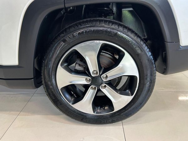Jeep - Compass LONGITUDE 2.0 FLEX - Image 16