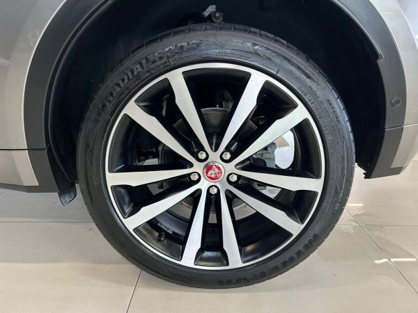 Jaguar - E-Pace R-DYNAMIC S P250 FLEX - Image 22