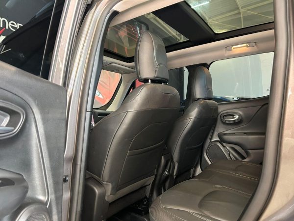 Jeep - Renegade LIMITED FLEX 1.8 - Image 17
