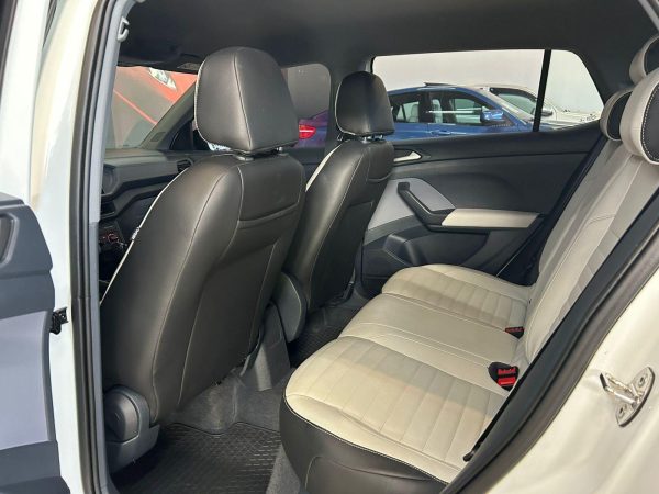 Volkswagen - T-Cross SENSE 1.0 TSI AT - Image 17