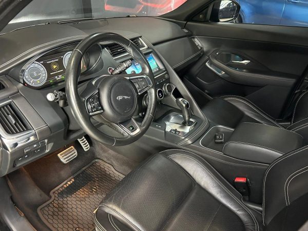 Jaguar - E-Pace R-DYNAMIC S P250 FLEX - Image 16