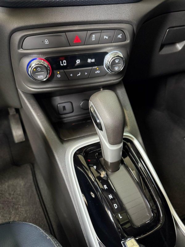 Chevrolet - Tracker PREMIER 1.2 FLEX - Image 17