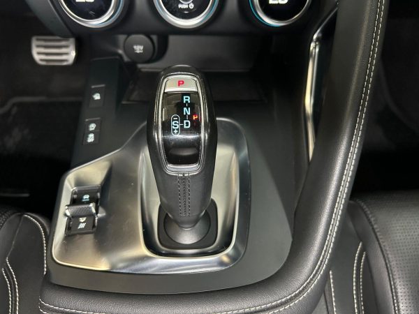 Jaguar - E-Pace R-DYNAMIC S P250 FLEX - Image 15
