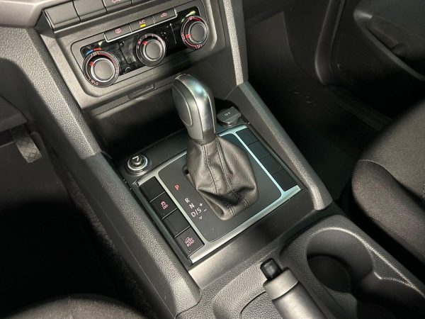 Volkswagen - Amarok 3.0 V6 COMFORTLINE - Image 14
